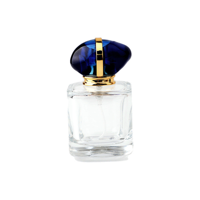 Chapeau en pierre bleu de Glass Bottle With de parfumeur créatif