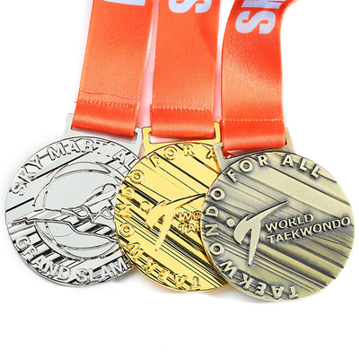 Marathon en alliage de zinc de récompense de l'or 3D d'OEM courant la médaille faite sur commande de sport en métal