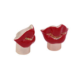 Adaptez la forme aux besoins du client de lèvre de bouche de chapeau de Zamac de fermetures de chapeau de parfum de Zamak de taille pour des bouteilles de 15mm