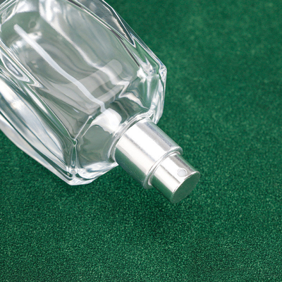 acheter Bouteille vide de parfum transparente de 50 ml coupe carrée rhombique 15 bouteille en verre de pulvérisation fine cosmétique à baïonnette online manufacture