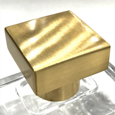 acheter 31*31*28mm Zamak Caps parfum personnalisé Logo Silk Screen imprimé online manufacture