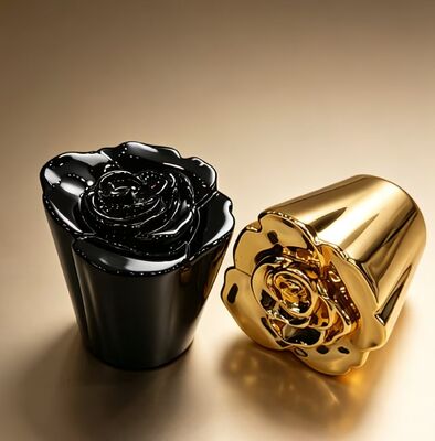 acheter Capuchon parfum sculpté rose de luxe en alliage d'or et de zinc noir fabrication en ligne