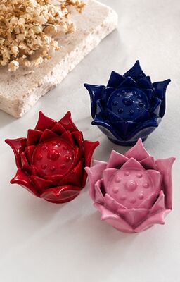 acheter Bouteille de parfum en alliage de zinc en forme de fleur de lotus de luxe avec finition électroplatée à haute brillance fabrication en ligne