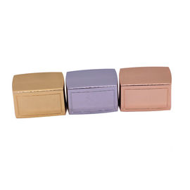 acheter La diverse bouteille de parfum de petite taille de couleurs complète la couverture carrée en alliage de zinc de parfum online manufacture