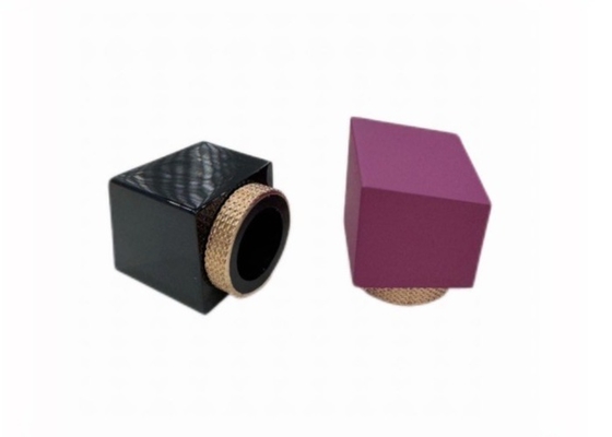 Bouteille de parfum de couleur irrégulière de forme rectangulaire