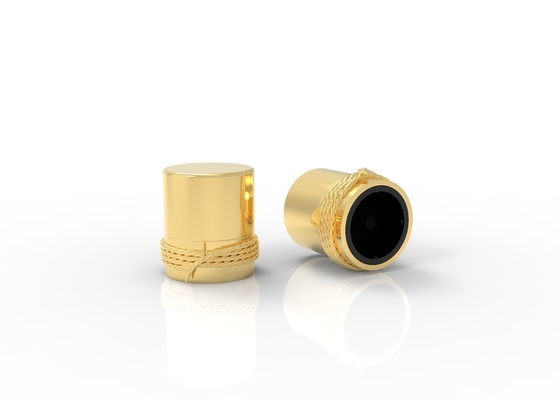 Des bouteilles de parfums de luxe haut de gamme Zamak en or brillant Caps de bouteilles de parfums en alliage de zinc Couvercles de parfums