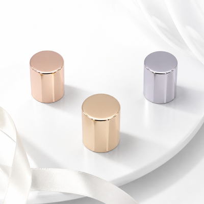 Capuchon de parfum Zamak personnalisable avec placage en or rose miroir et joint anti-fuite pour 15 bouteilles FEA
