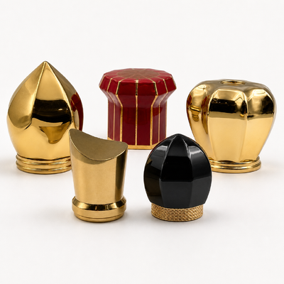 Bouteille de parfum de luxe géométrique Zamac Cap de parfum or noir rouge multi-facettes sculpté en métal Bouteille de parfum couvercle Logo personnalisé Pour bouteille de verre de parfum