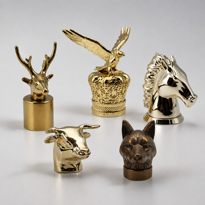 Vente en gros Vintage Antique Bronze Or Zinc Alloy Cheveux d'animaux Parfum Cap Deer Taureau Loup Aigle Cheval Parfum Fermeture Logo personnalisé