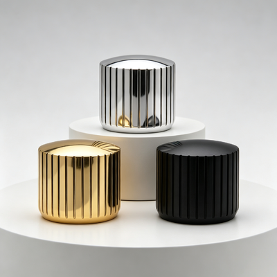 Source usine cylindrique à nervures verticales en alliage de zinc bouchon de parfum FEA15 ajusté en arrondi haut en relief Zamac bouteille de parfum couvercle électroplaté multicolore Logo personnalisé OEM ODM